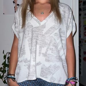 Wilfred free (aritzia) pattered top.